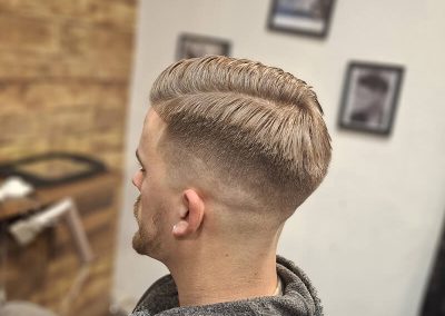 Máté barber world referencia kép